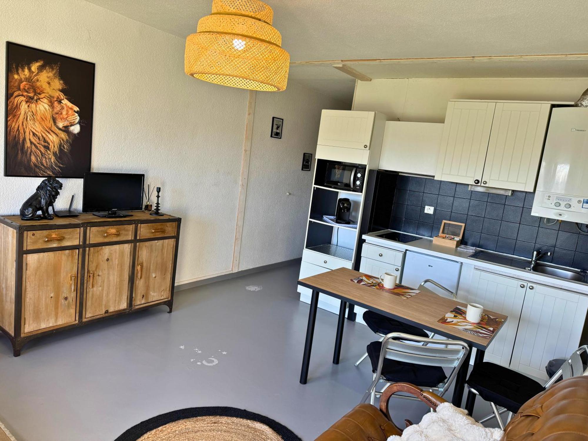 Majestic - Wifi - Parking - Vue Apartment ดักซ์ ภายนอก รูปภาพ